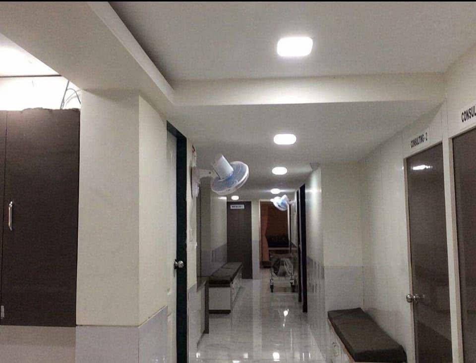 Consulting-room corridor inside UMH